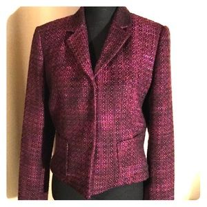 Gently used T TAHARI blazer.